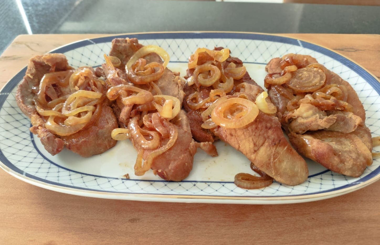 Pernil Suíno Acebolado